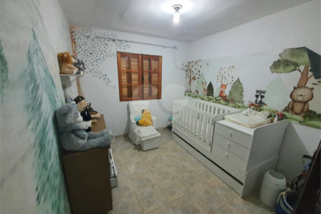 Chácara à venda ou para alugar com 3 quartos em Vila Marcelo, São Paulo, SP