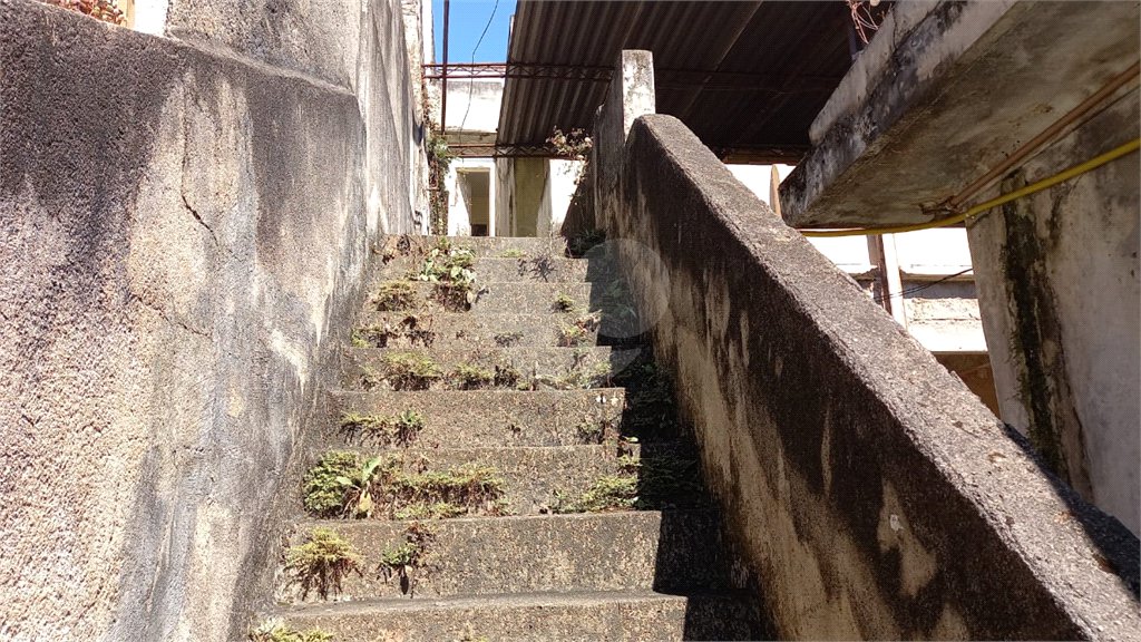 Terreno à venda com 8 quartos, sendo 2 suítes, em Santana, São Paulo, SP