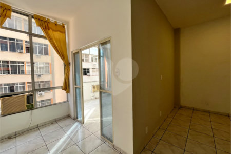 Apartamento à venda ou para alugar com 1 suíte no Centro, Rio de Janeiro, RJ