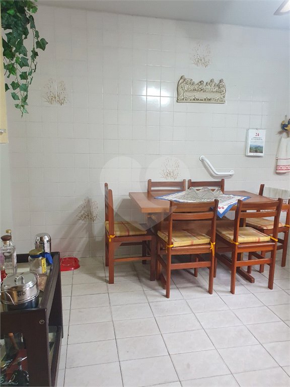 Casa à venda com 2 quartos, sendo 1 suíte, em Jardim das Bandeiras, São Paulo, SP