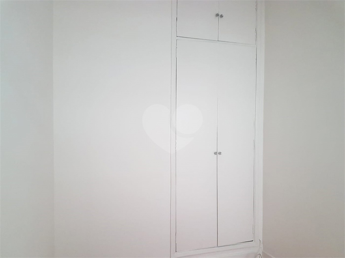 Apartamento à venda com 3 quartos, sendo 1 suíte, em Jardim Paulista, São Paulo, SP