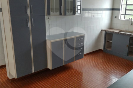 Prédio à venda com 3 quartos, sendo 2 suítes, em Vila Nivi, São Paulo, SP