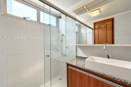 Apartamento com 3 dormitórios sendo 1 suíte à venda em Higienópolis, São Paulo - SP