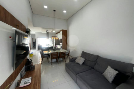 Casa à venda com 2 quartos, sendo 1 suíte, no condomínio Residencial Reserva das Paineiras, Itapetininga - SP