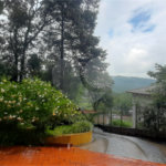 Casa à venda com 5 quartos, sendo 4 suítes, no condomínio Alpes da Cantareira, Mairiporã - SP