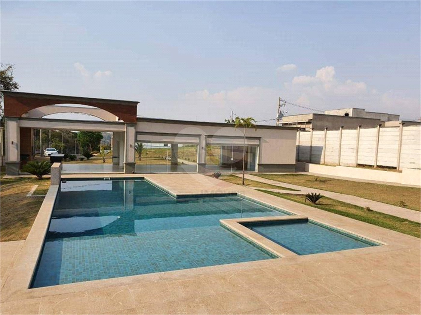 Casa à venda com 3 quartos, sendo 1 suíte,  no condomínio Jardins DI Roma Piazza Navonna, Indaiatuba - SP