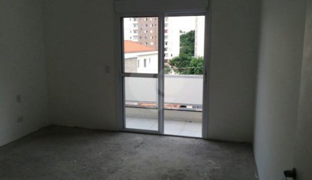 Sobrado à venda com 3 suítes em Imirim, São Paulo, SP