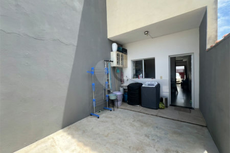Casa à venda com 2 quartos, sendo 1 suíte, em Vila Barão, Sorocaba, SP