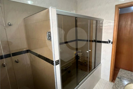 Casa à venda com 3 quartos, sendo 1 suíte,  em Jardim Casablanca, São Paulo, SP