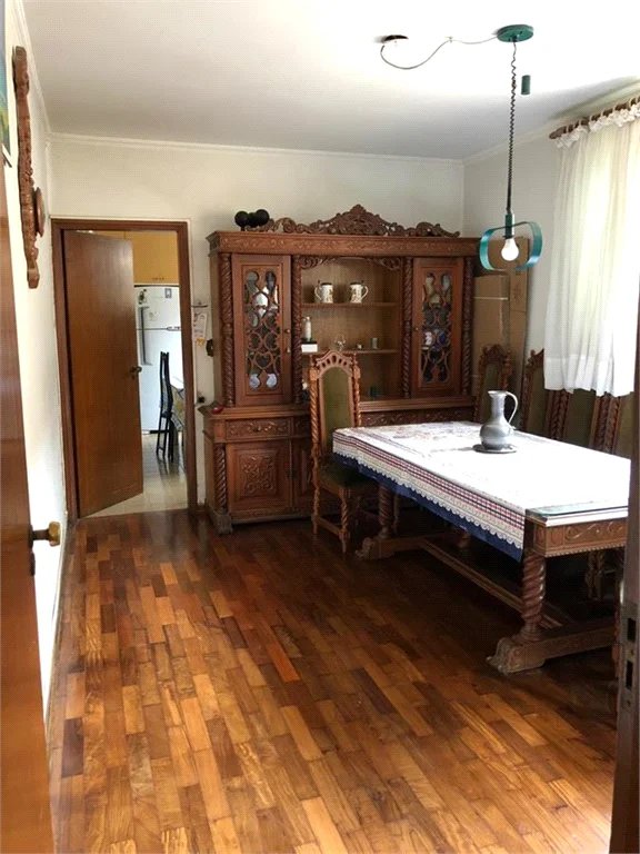Sobrado à venda ou para alugar com 4 quartos, sendo 1 suíte, em Brooklin Paulista, São Paulo, SP