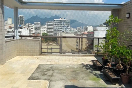 Cobertura à venda com 3 quartos, sendo 2 suítes,  em Tijuca, Rio de Janeiro, RJ