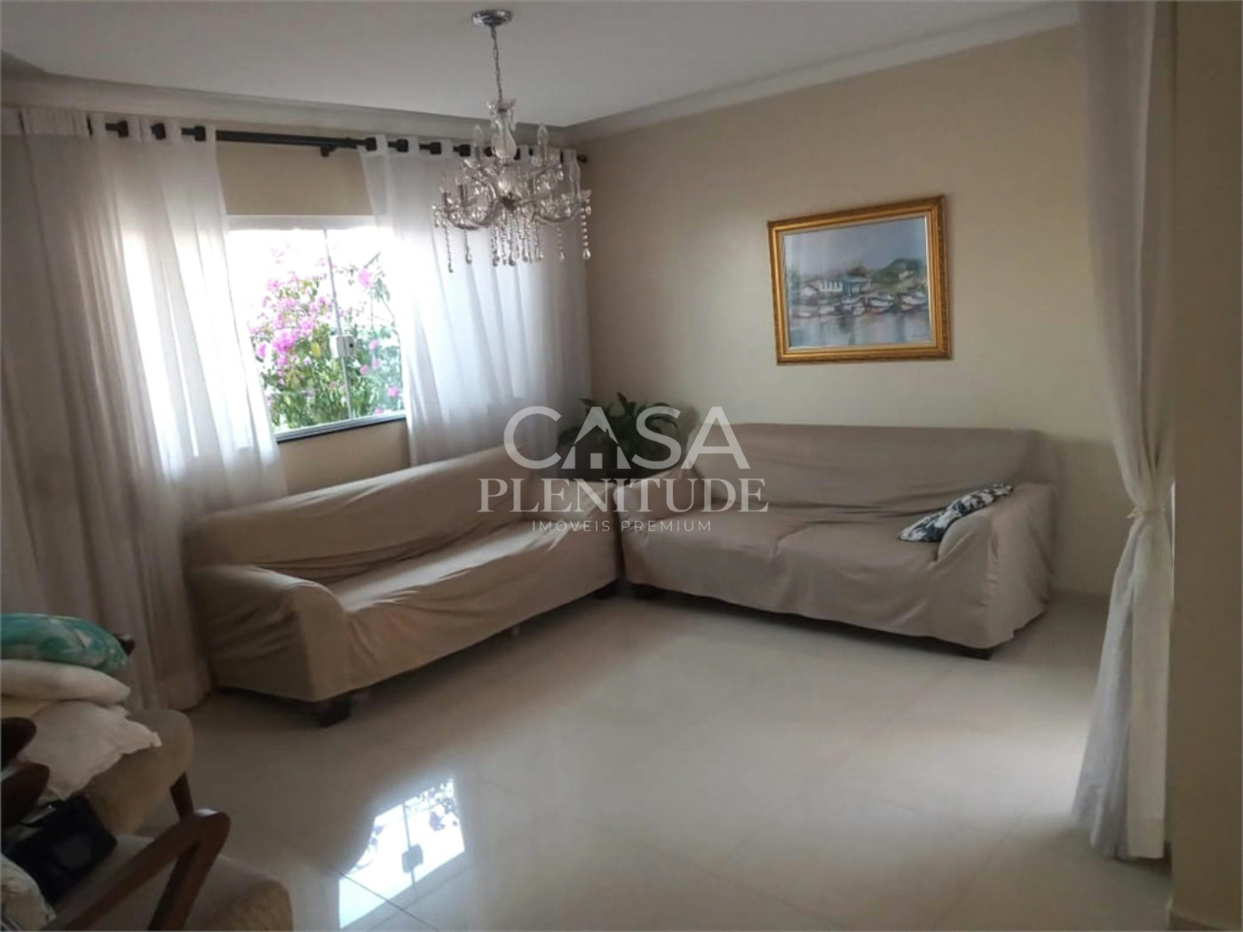 Sobrado à venda com 3 quartos, sendo 1 suíte,  em Wanel Ville, Sorocaba, SP