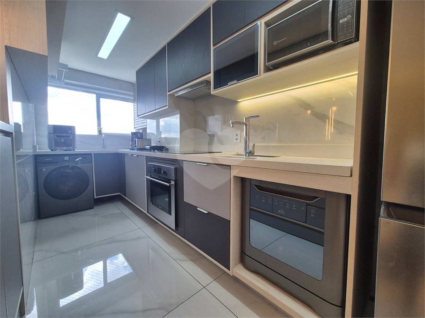 Apartamento à venda com 3 quartos, sendo 2 suítes, em Jardim Caboré, São Paulo, SP