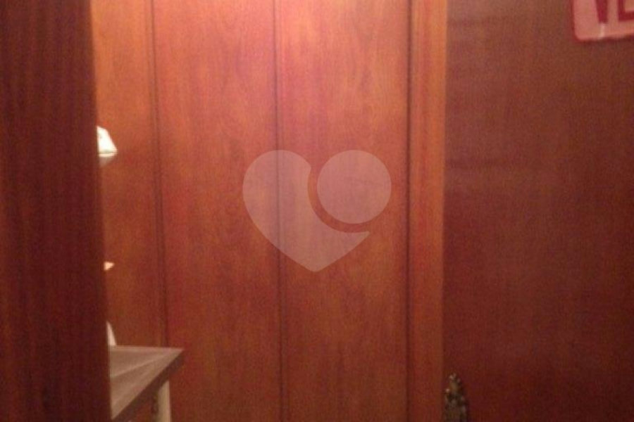 Casa à venda com 4 quartos, sendo 3 suítes, em Vila Paiva, São Paulo, SP