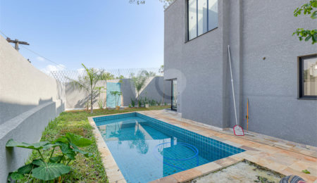 Casa à venda com 4 suítes no condomínio Reserva Robélia, São Paulo - SP