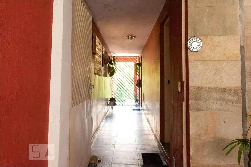 Casa à venda com 3 quartos, sendo 1 suíte, em Vila Universitária, São Paulo, SP