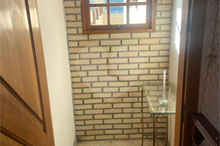 Sobrado à venda com 3 quartos, sendo 1 suíte,  em Jardim Selma Helena, Poá, SP