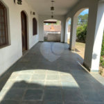 Casa à venda com 5 quartos, sendo 4 suítes, no condomínio Vilarejo Estoril, Mairiporã - SP