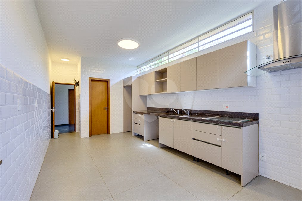 Casa Térrea à venda com 3 quartos, sendo 1 suíte, em Alto da Boa Vista, São Paulo, SP