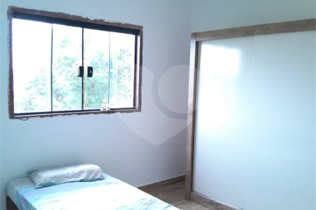 Chácara à venda com 2 quartos, sendo 1 suíte,  no Centro, Gramadinho, SP