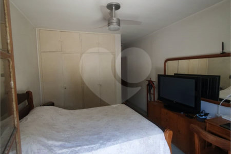 Sobrado à venda com 3 quartos, sendo 1 suíte, em Jardim Prudência, São Paulo, SP