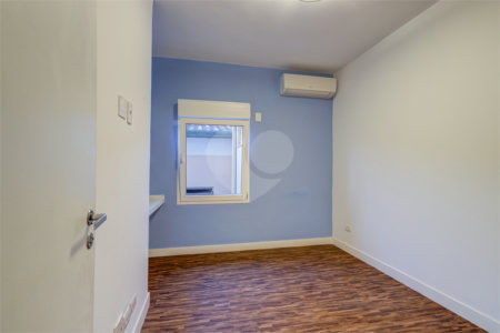 Sobrado à venda com 3 quartos, sendo 1 suíte, em Jardim Petrópolis, São Paulo, SP