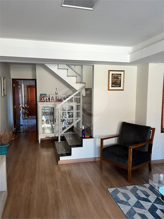 Sobrado à venda com 4 quartos, sendo 1 suíte,  em Jardim do Colégio (zona Norte), São Paulo, SP