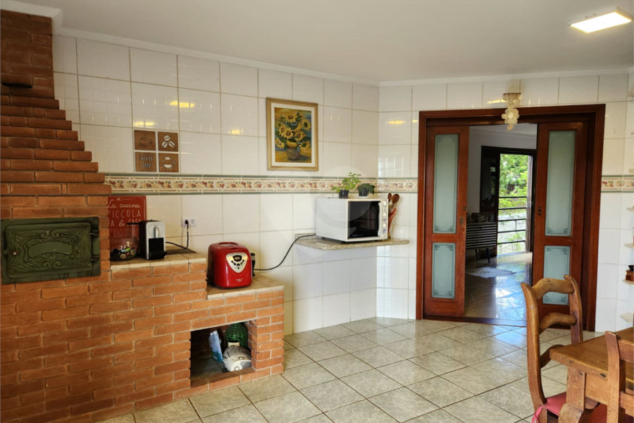 Casa à venda com 5 suítes no condomínio Suíça da Cantareira, Mairiporã - SP