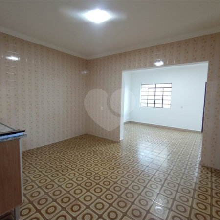 Casa à venda com 2 quartos no Centro, Itapetininga, SP