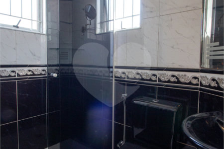 Sobrado à venda com 3 quartos, sendo 1 suíte, em Jardim Ester, São Paulo, SP