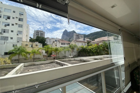 Apartamento à venda com 2 quartos, sendo 1 suíte,  em Botafogo, Rio de Janeiro, RJ