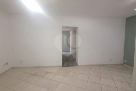 Casa Térrea à venda com 3 quartos em Campo Grande, Rio de Janeiro, RJ