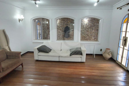 Casa à venda ou para alugar com 3 quartos, sendo 1 suíte,  em Jardim Santa Rosália, Sorocaba, SP