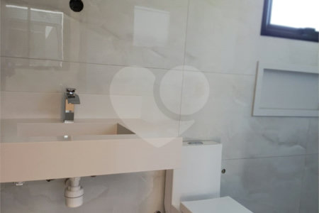 Casa à venda com 3 suítes no condomínio Villa Sapezal, Indaiatuba - SP