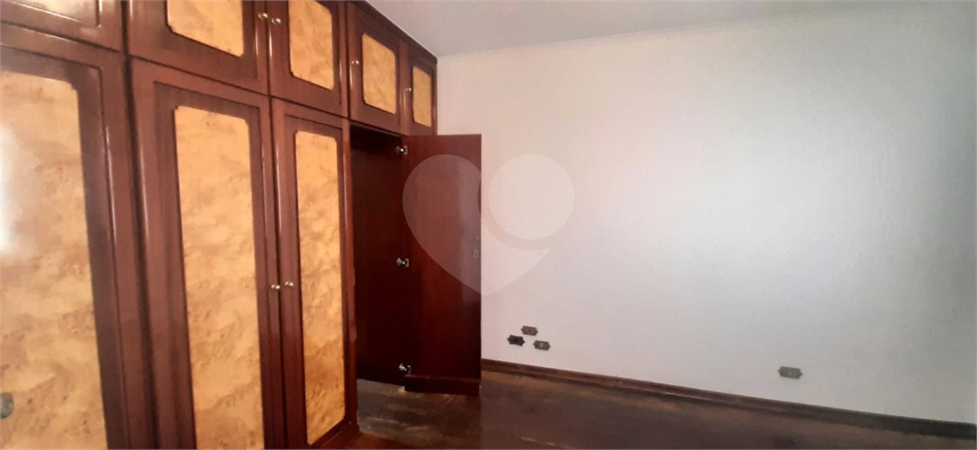 Sobrado à venda com 4 quartos, sendo 2 suítes, em Jardim França, São Paulo, SP