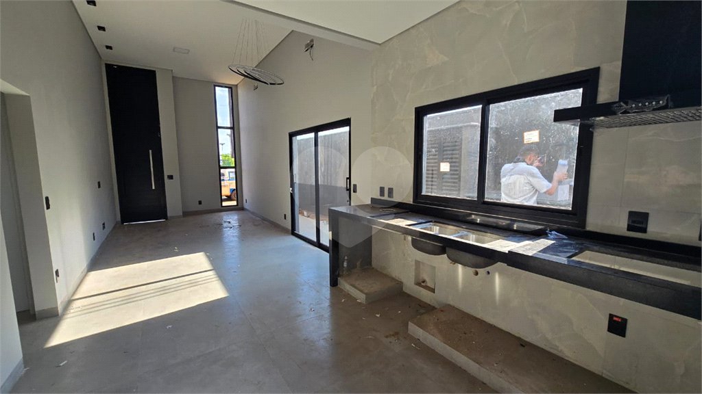 Casa à venda com 3 suítes no condomínio Village Damha III, Araraquara - SP