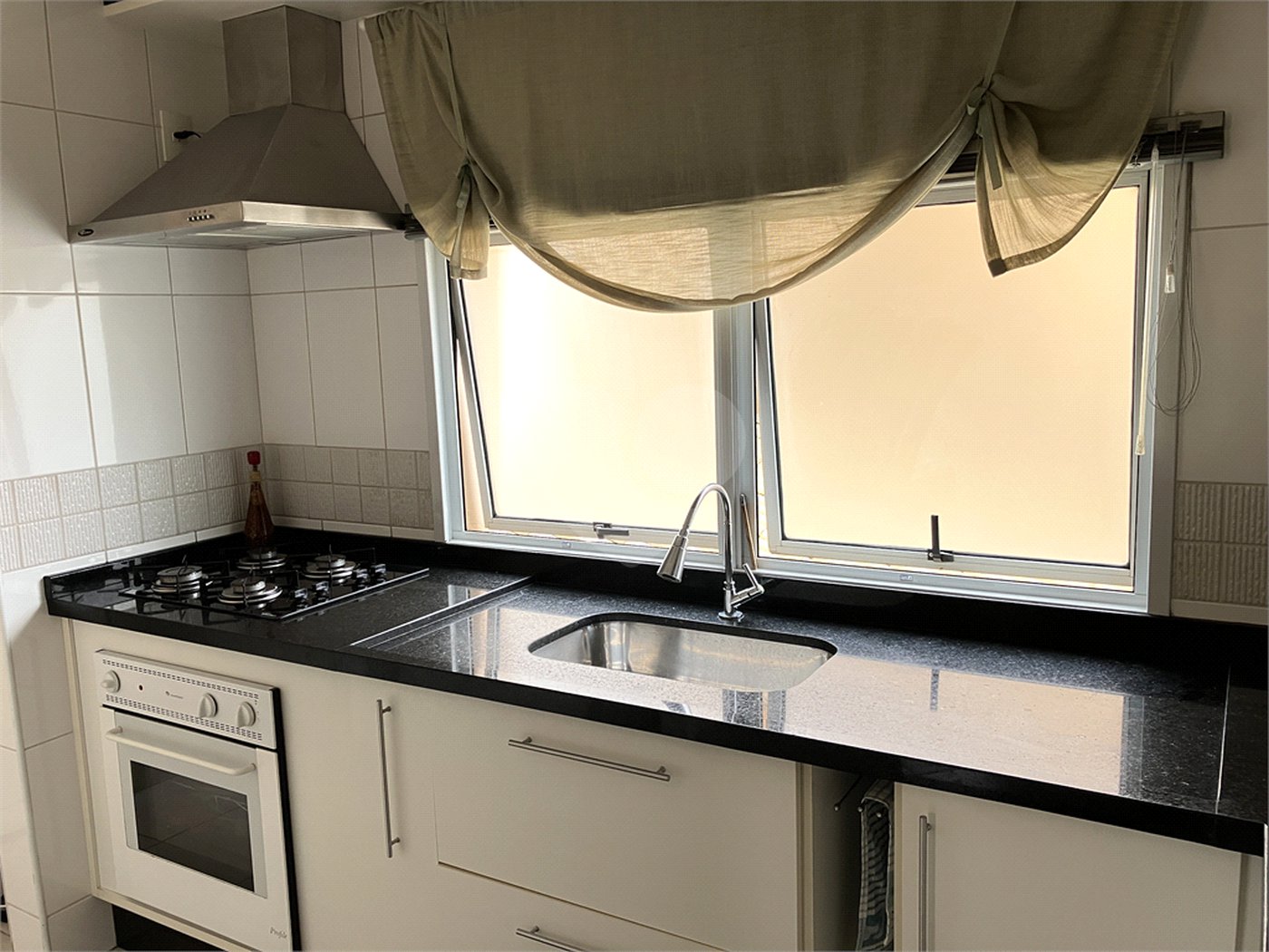 Apartamento à venda com 3 quartos, sendo 1 suíte, em Parque Campolim, Sorocaba, SP