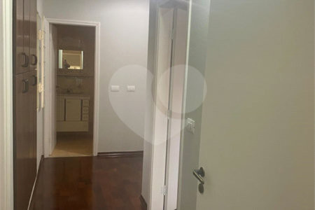 Sobrado à venda ou para alugar com 3 quartos, sendo 1 suíte, no Centro, Salto, SP