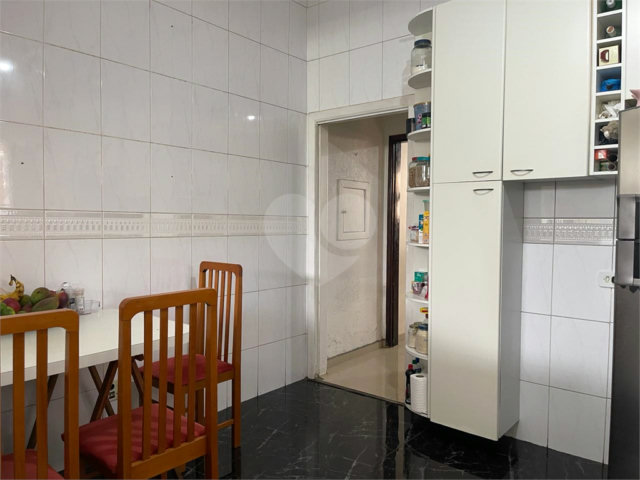 Sobrado à venda com 4 quartos, sendo 2 suítes,  em Jardim Marajoara, São Paulo, SP