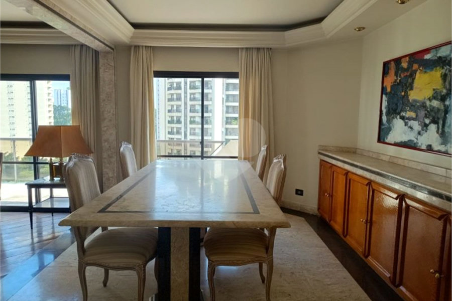 Apartamento à venda com 3 suítes em Morumbi, São Paulo, SP