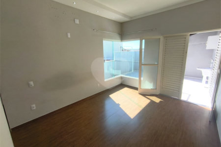 Casa à venda com 3 quartos, sendo 2 suítes, em Vila Carolina, Itapetininga, SP