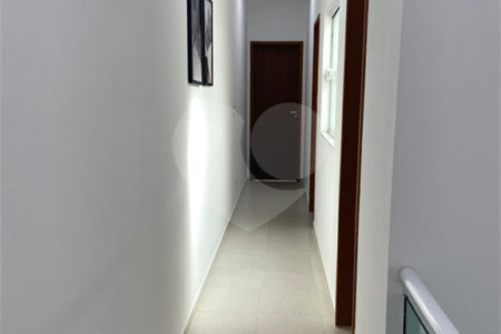Sobrado à venda com 3 quartos, sendo 1 suíte,  em Vila Pires, Santo André, SP