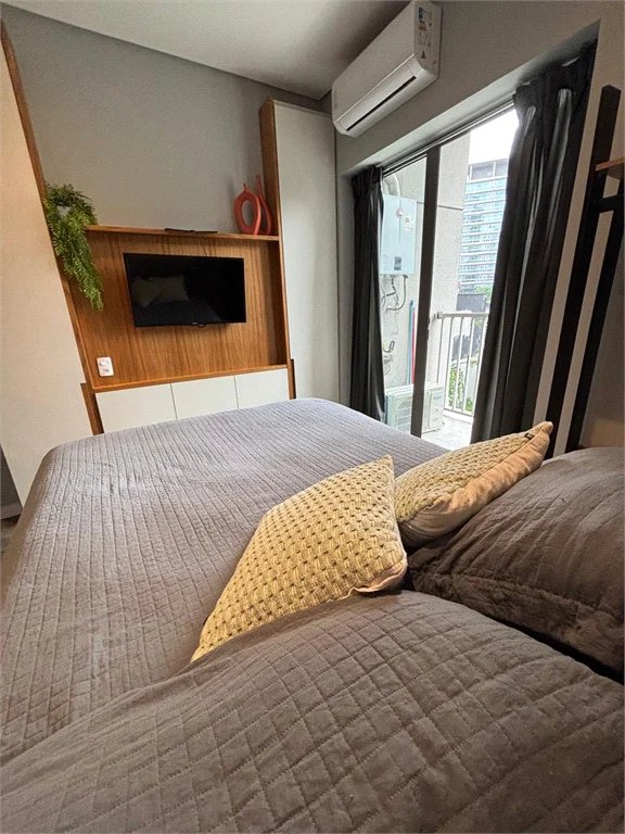 Apartamento à venda ou para alugar com 1 suíte em Pinheiros, São Paulo, SP