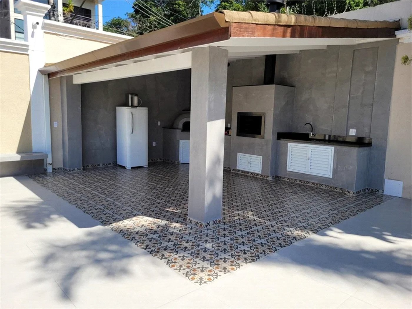 Casa à venda com 5 suítes em Paraisópolis, São Paulo, SP