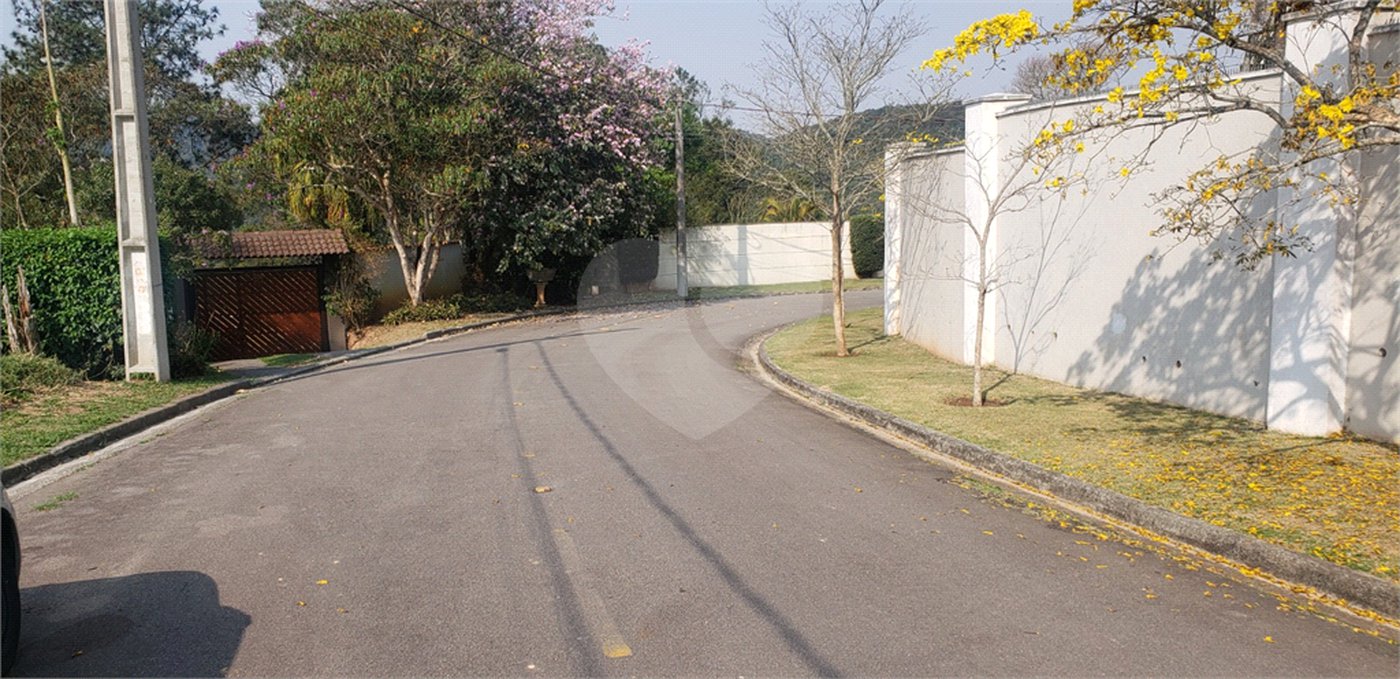 Terreno à venda no condomínio Alpes da Cantareira, Mairiporã - SP