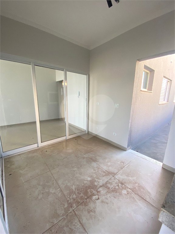 Casa à venda com 3 quartos, sendo 1 suíte, em Ipê, Três Lagoas, MS