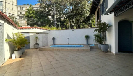 Sobrado à venda com 3 quartos, sendo 1 suíte, em Jardim Jussara, São Paulo, SP