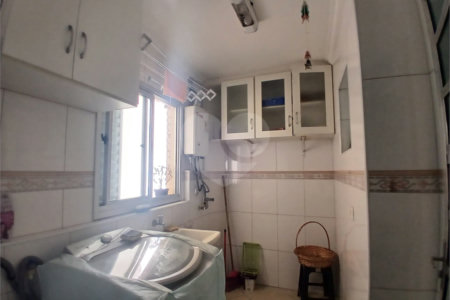 Apartamento à venda com 3 quartos, sendo 1 suíte,  em Jardim Brasil, São Roque, SP