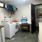 Casa à venda com 4 quartos, sendo 3 suítes, no condomínio Vitoria Regia, São Paulo - SP