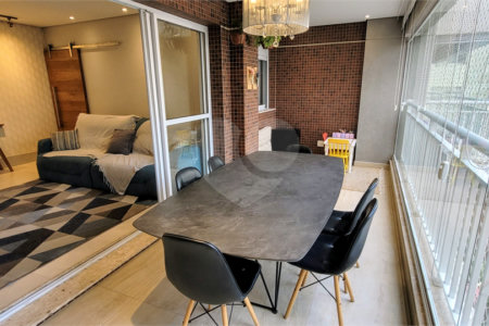 Apartamento à venda com 3 quartos, sendo 1 suíte, no Centro, São Bernardo do Campo, SP